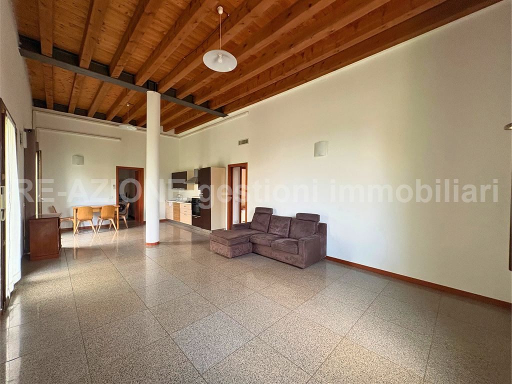 APARTMENT IN A RESIDENTIAL COMPLEX FOR RENT IN VICENZA