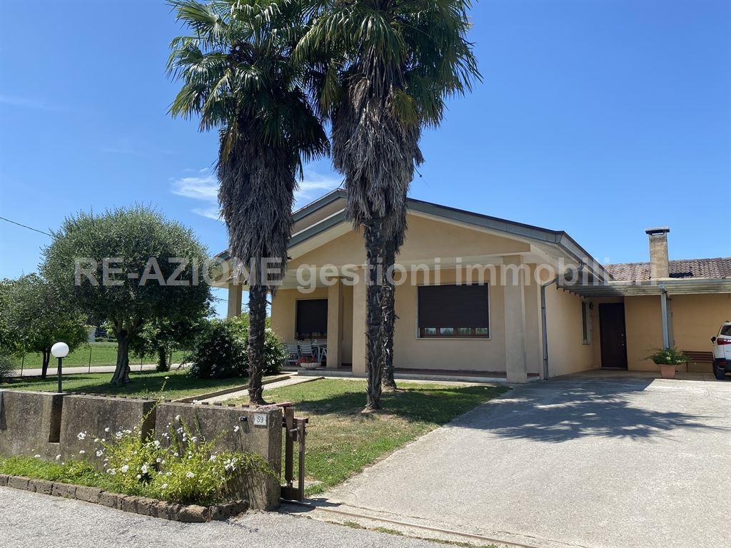 CAMISANO VENDE UNITA' INDIPENDENTE PIANO TERRA.