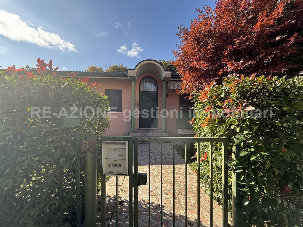 BRAND DUPLEX SIDE-BY-SIDE (3 bedrooms) COSTABISSARA (VI)